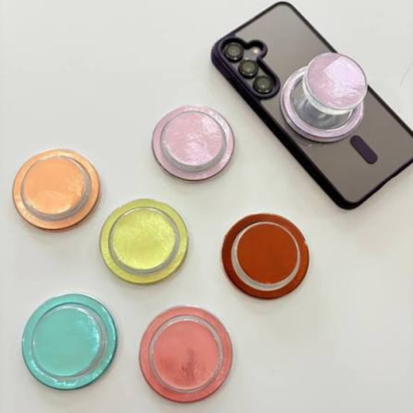 POP SOCKETS